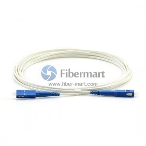 单模 9/125 单芯光纤跳线 FTTH 室内电缆 FRP G652D PVC